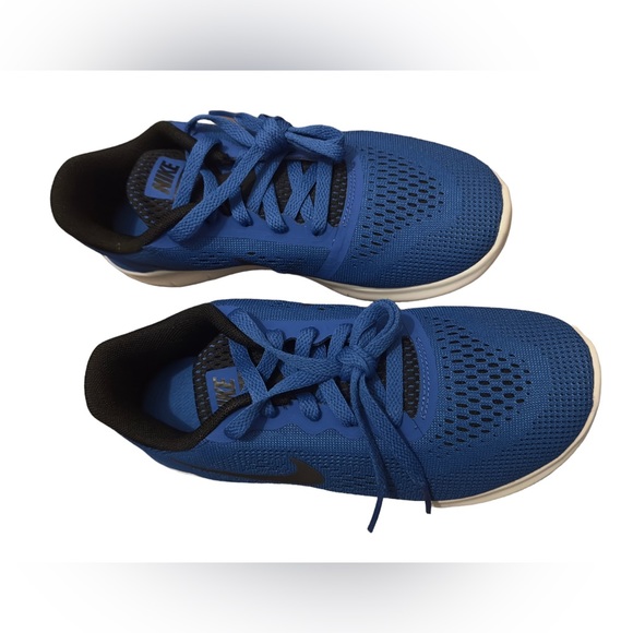 NIKE YOUTH FREE RUNNING BLUE WHITE BOYS SHOES SIZE 3Y - Picture 3 of 7